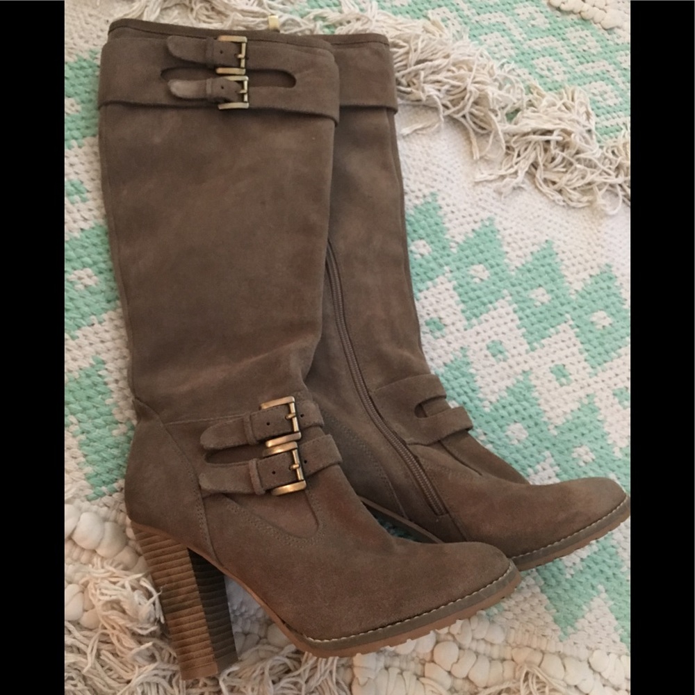 Loft suede boots, like new!